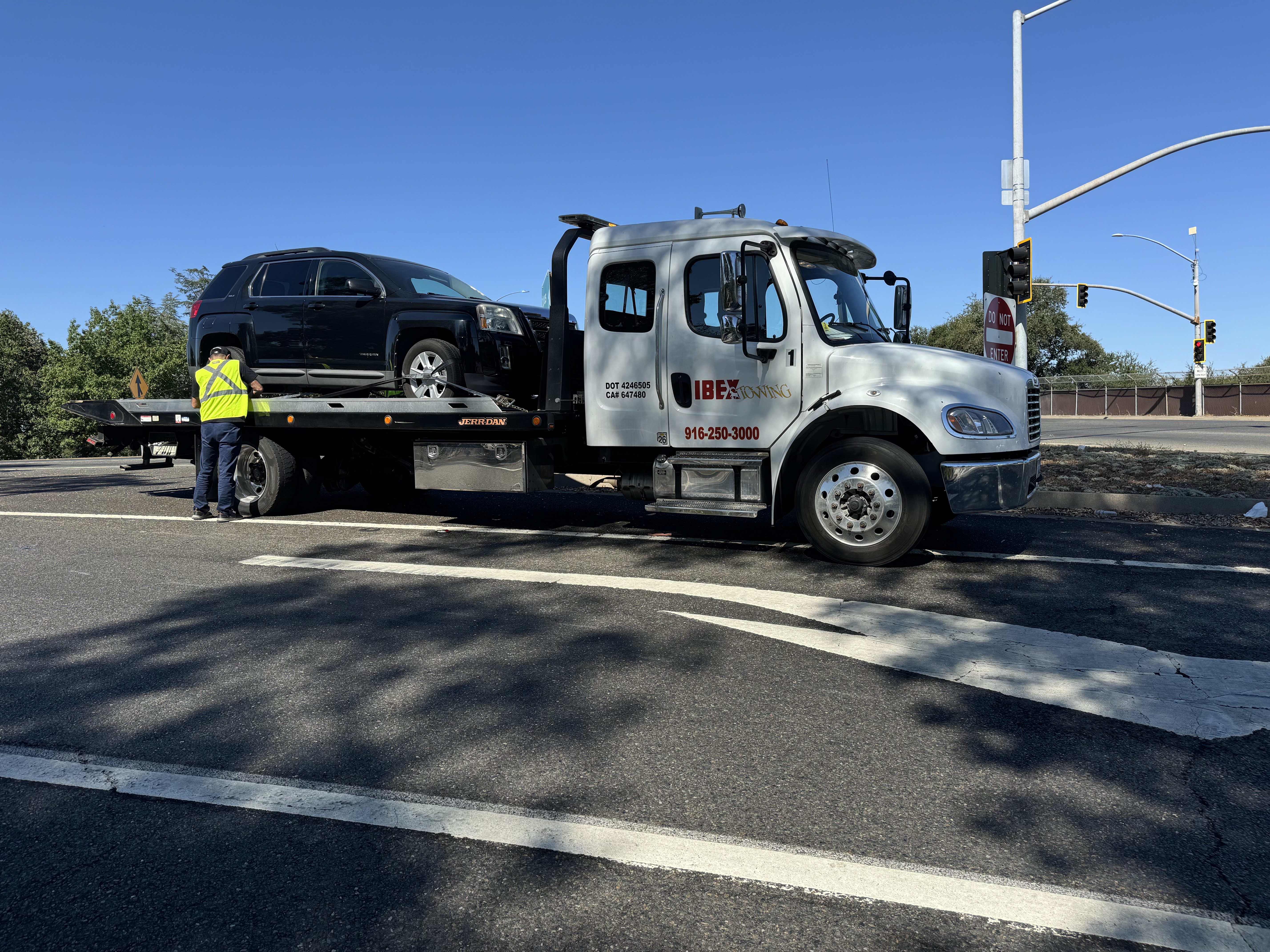 Emergency Tow Image