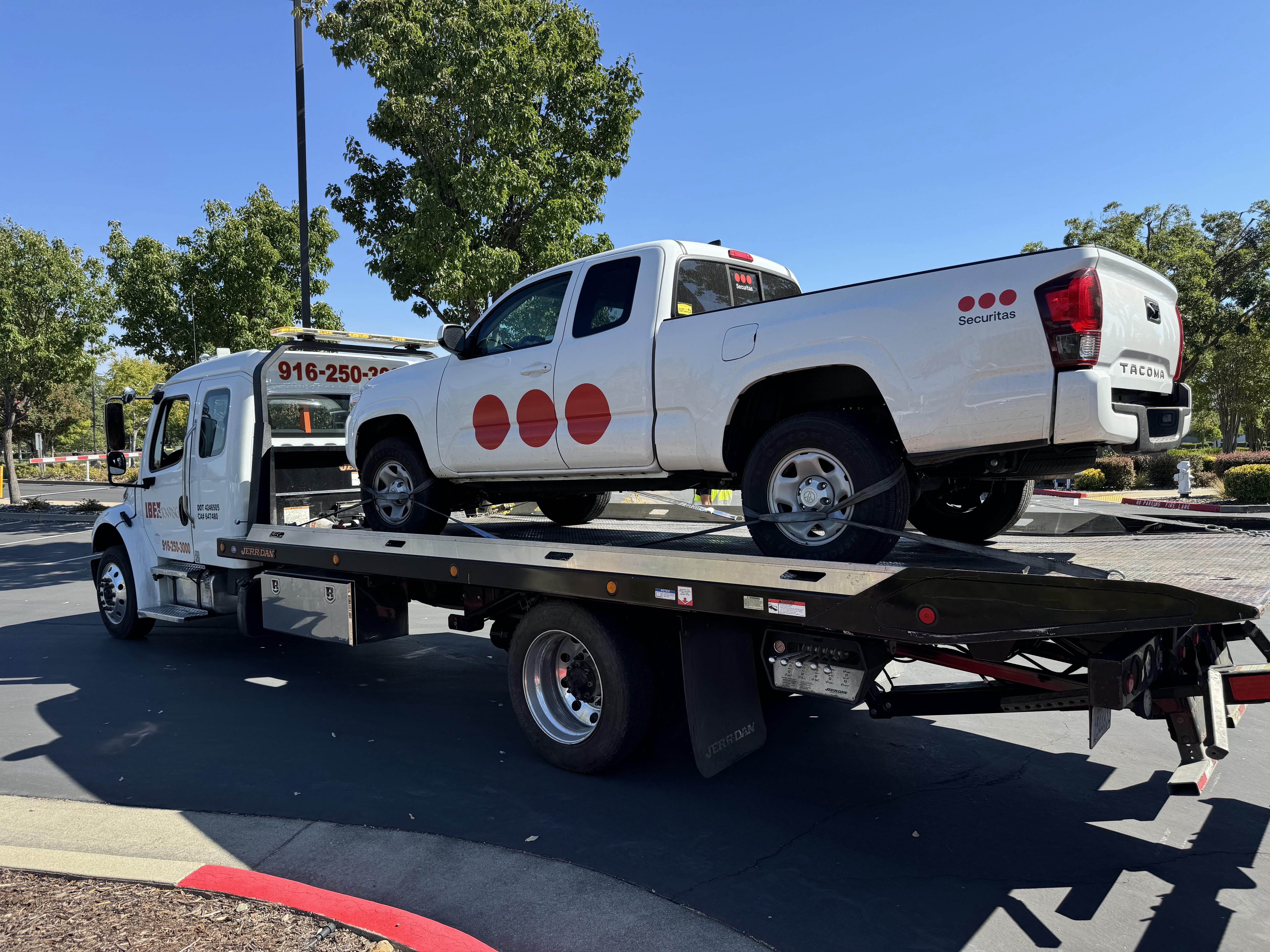 Tow Truck Image 5